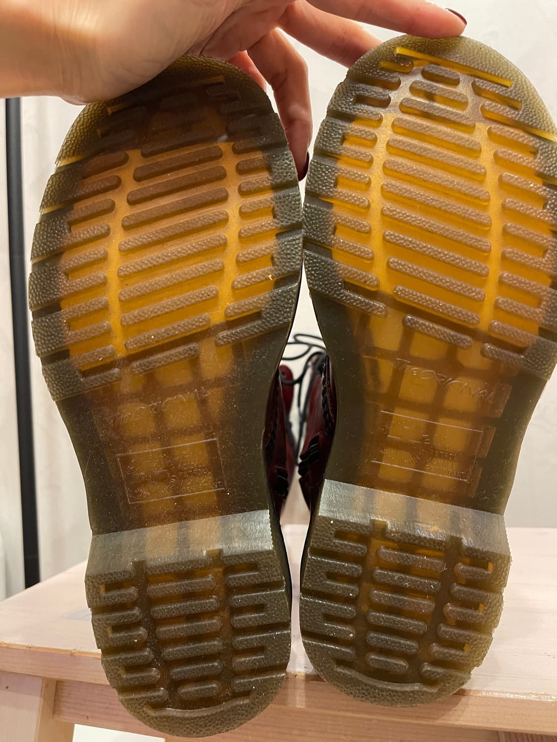 새상품✨ 닥터마틴 1B60 버건디 20홀 롱부츠 UK5 상품이미지4