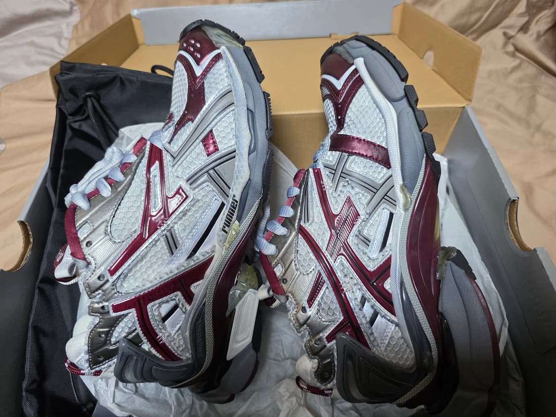 발렌시아가 뉴러너 버건디 40 상품이미지9