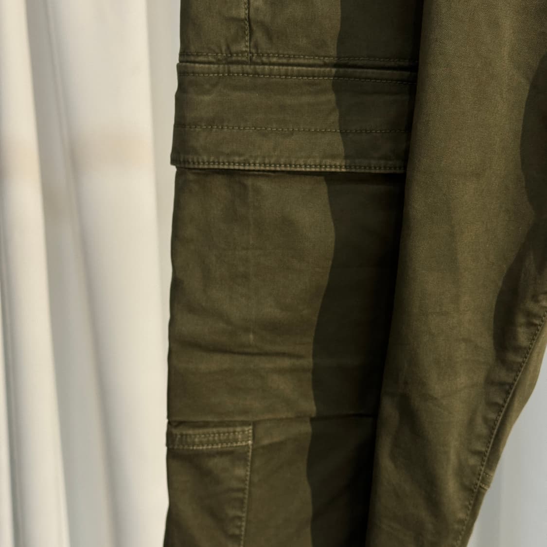 (38) 스톤아일랜드 레귤러 테이퍼드 가먼트다이 카고팬츠 상품이미지5