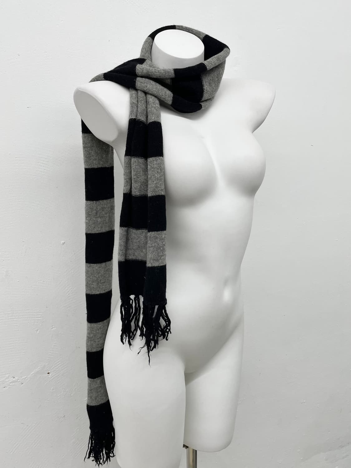 스트라이프 울 코지 머플러  상품이미지1