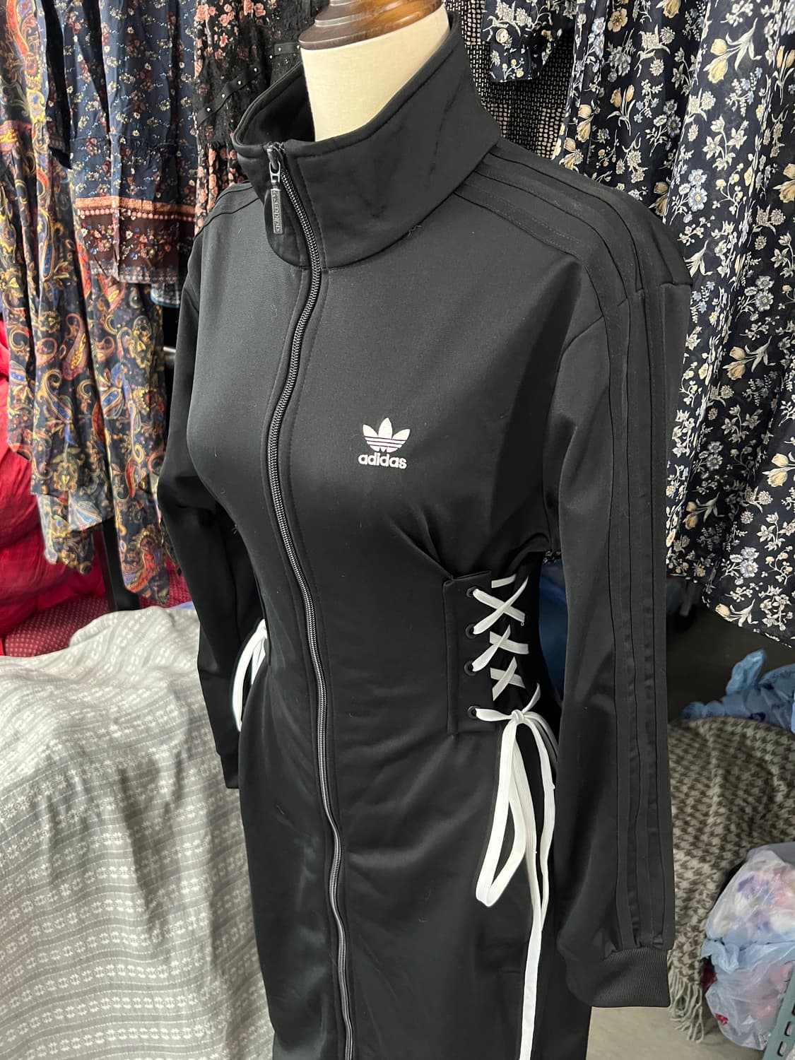 [아디다스] Adidas 올웨이즈 오리지널 레이스드 트랙 재킷 원피스 M 상품이미지2
