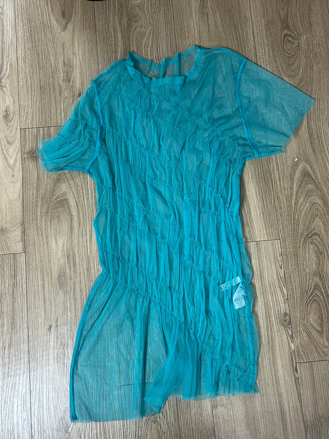 PERVERZE 퍼버즈 셔링 튤 티셔츠 상품이미지1