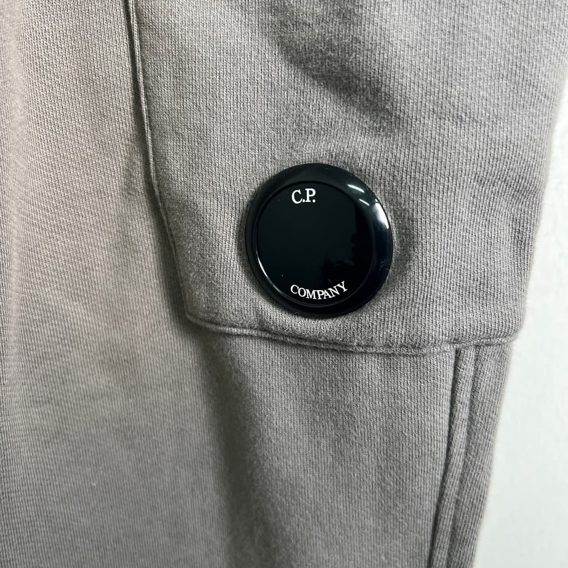 CP컴퍼니 렌즈 카고 조거 팬츠 M 상품이미지6