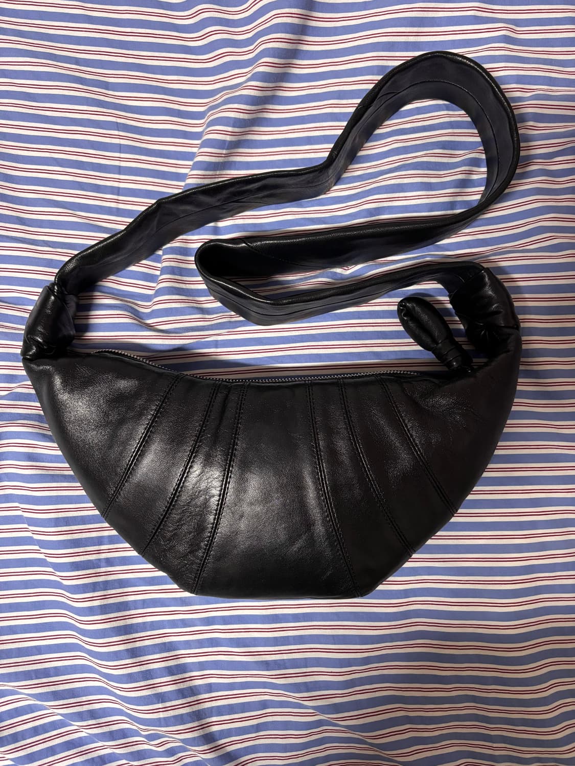 르메르 크루아상 스몰 블랙 양가죽 상품이미지1