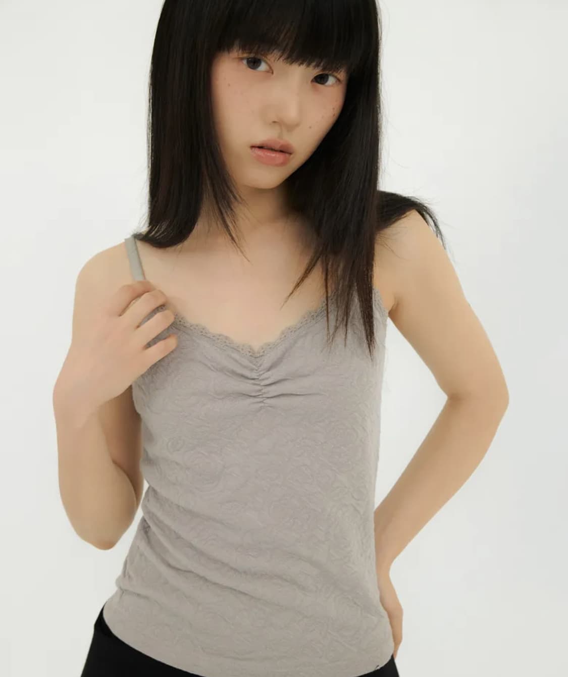 미레코 flower embossed sleeveless grey 상품이미지1