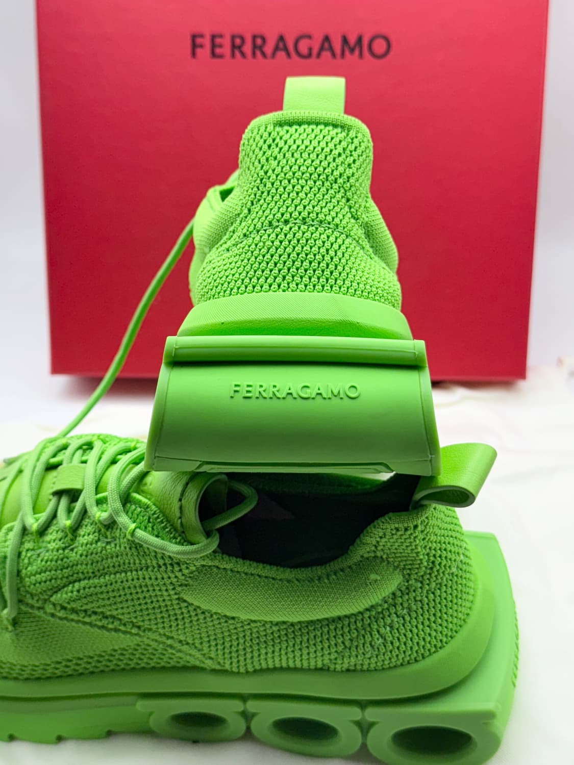 정품)페라가모 스니커즈 상품이미지7