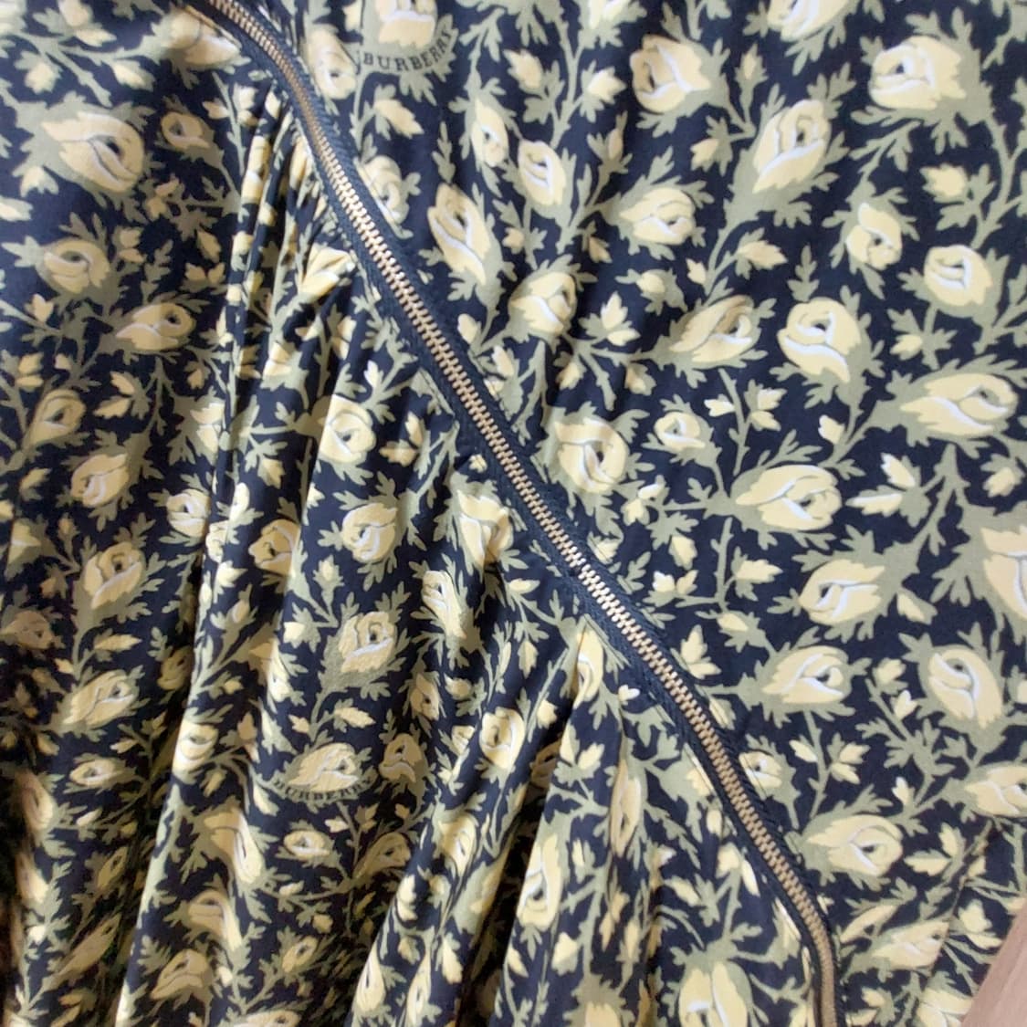 Burberry Zip Detailed Floral Midi Skirt 상품이미지5