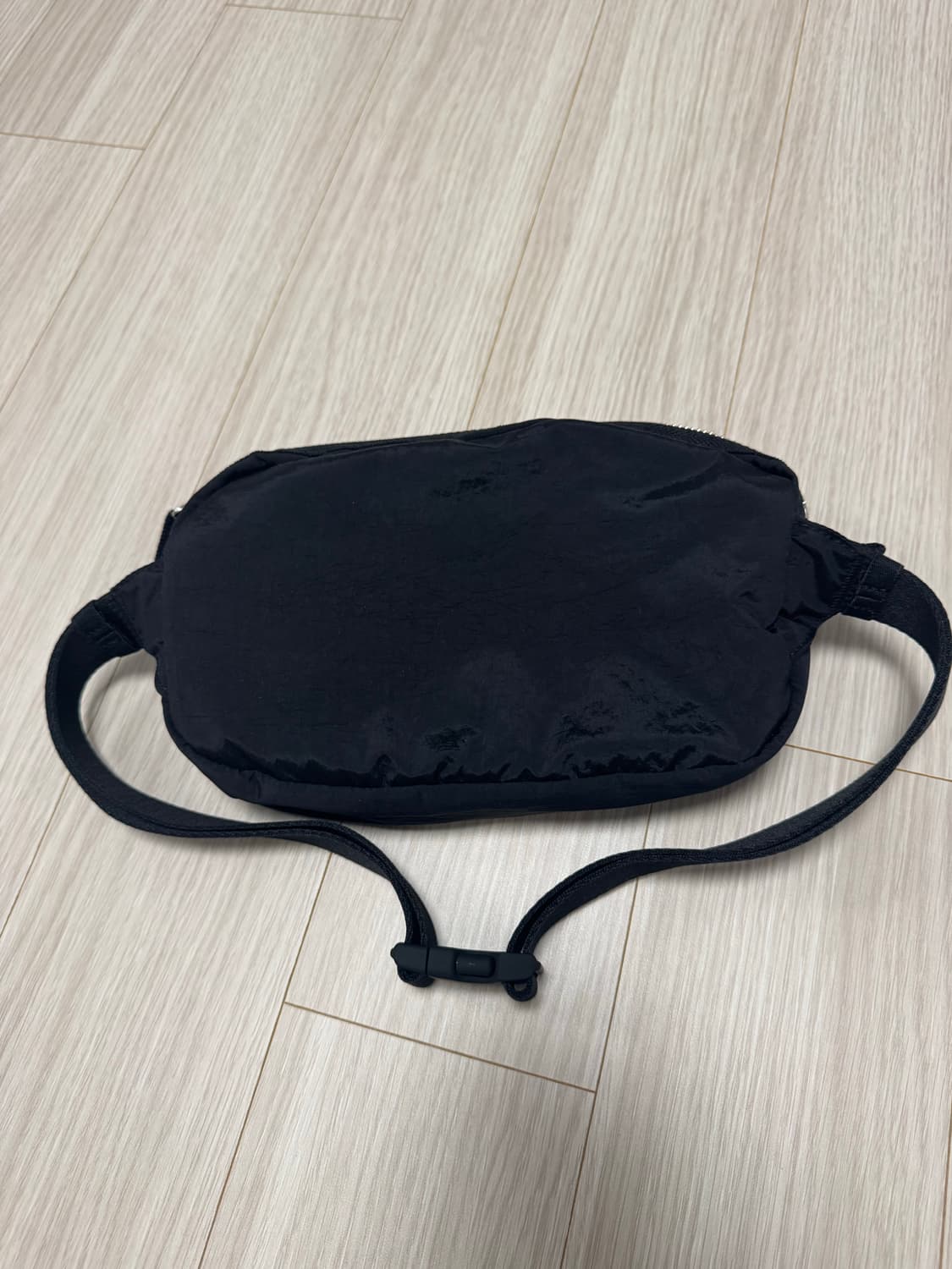 스톤아일랜드 나일론 메탈 에코닐 벨트백/힙색 판매 합니다. 상품이미지2