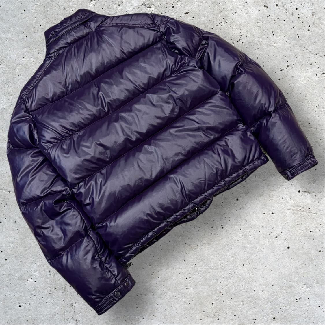 [2] 몽클레어 유광 퍼플 다운 패딩 자켓 D123 상품이미지2