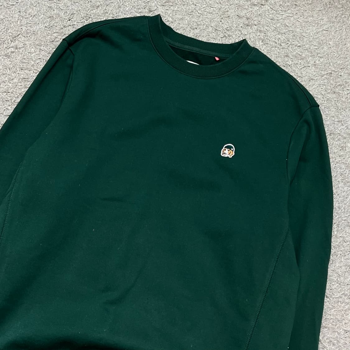 [100] 헤지스 피즈 맨투맨 상품이미지1