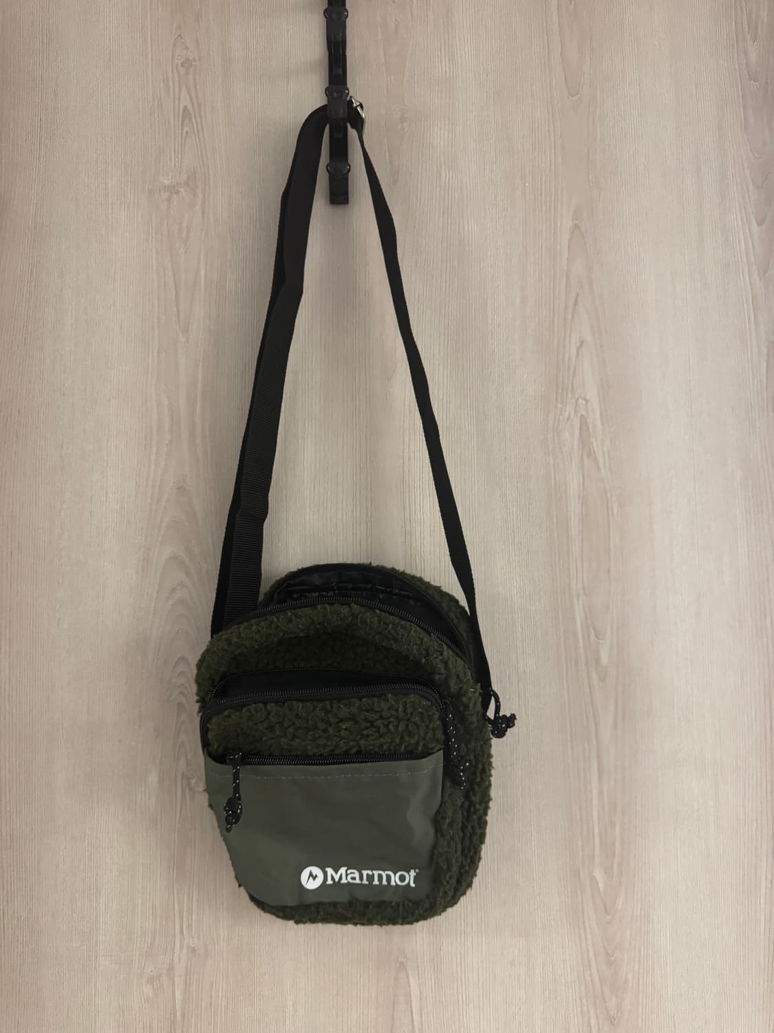 마모트 후리스 미니 크로스백  상품이미지2