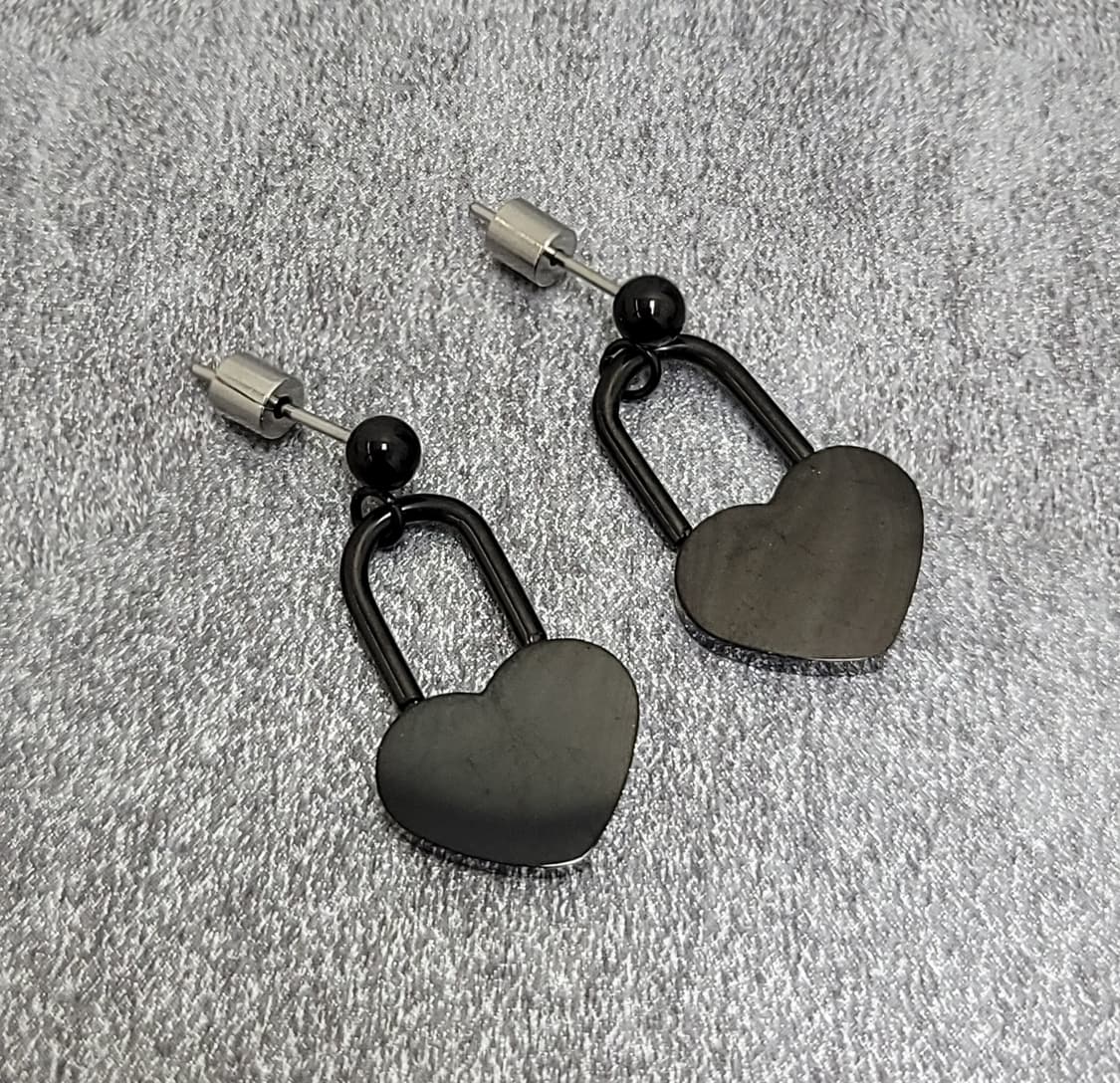 heart earrings 상품이미지1