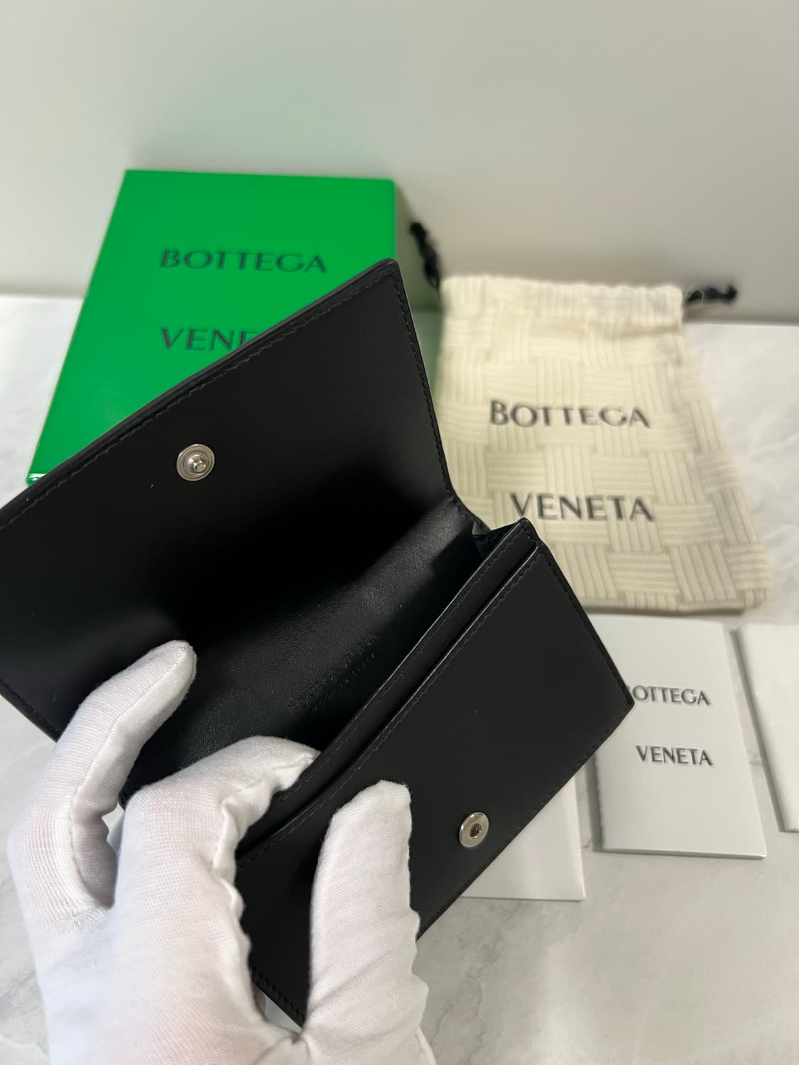 보테가베네타 카세트 비즈니스 카드지갑 상품이미지4