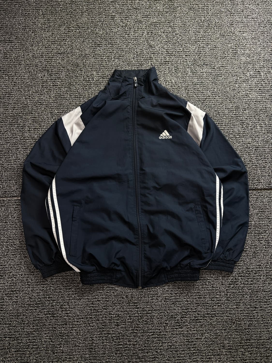 00s 아디다스 올드스쿨 박시핏 바람막이 자켓 1660 상품이미지2