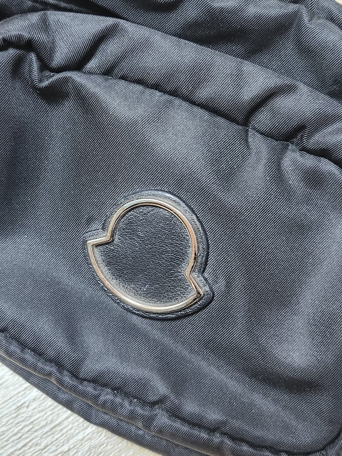 몽클레어 벨트백 상품이미지3