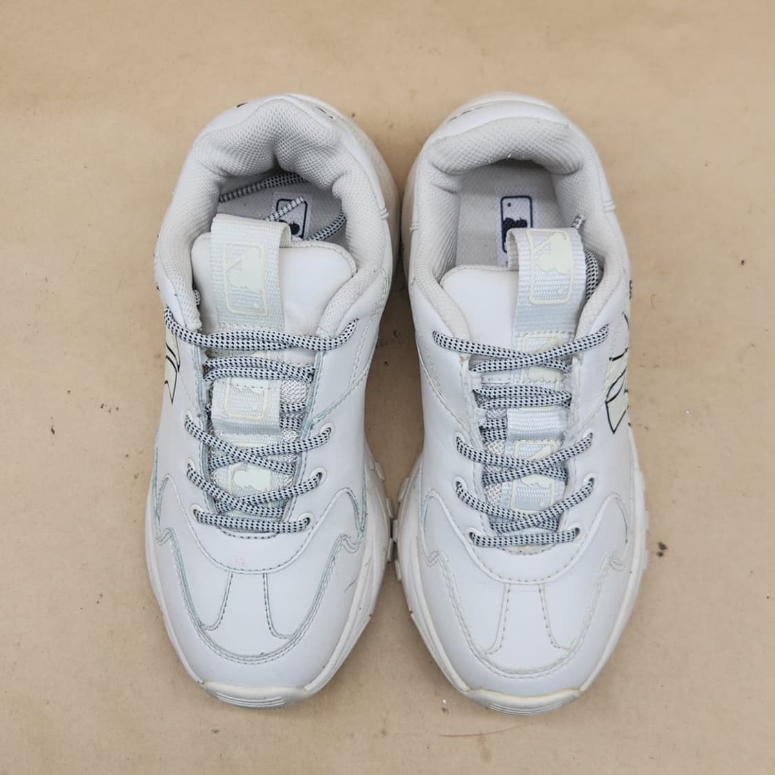 MLB 빅볼청키 뉴욕양키스 여성운동화235  상품이미지2