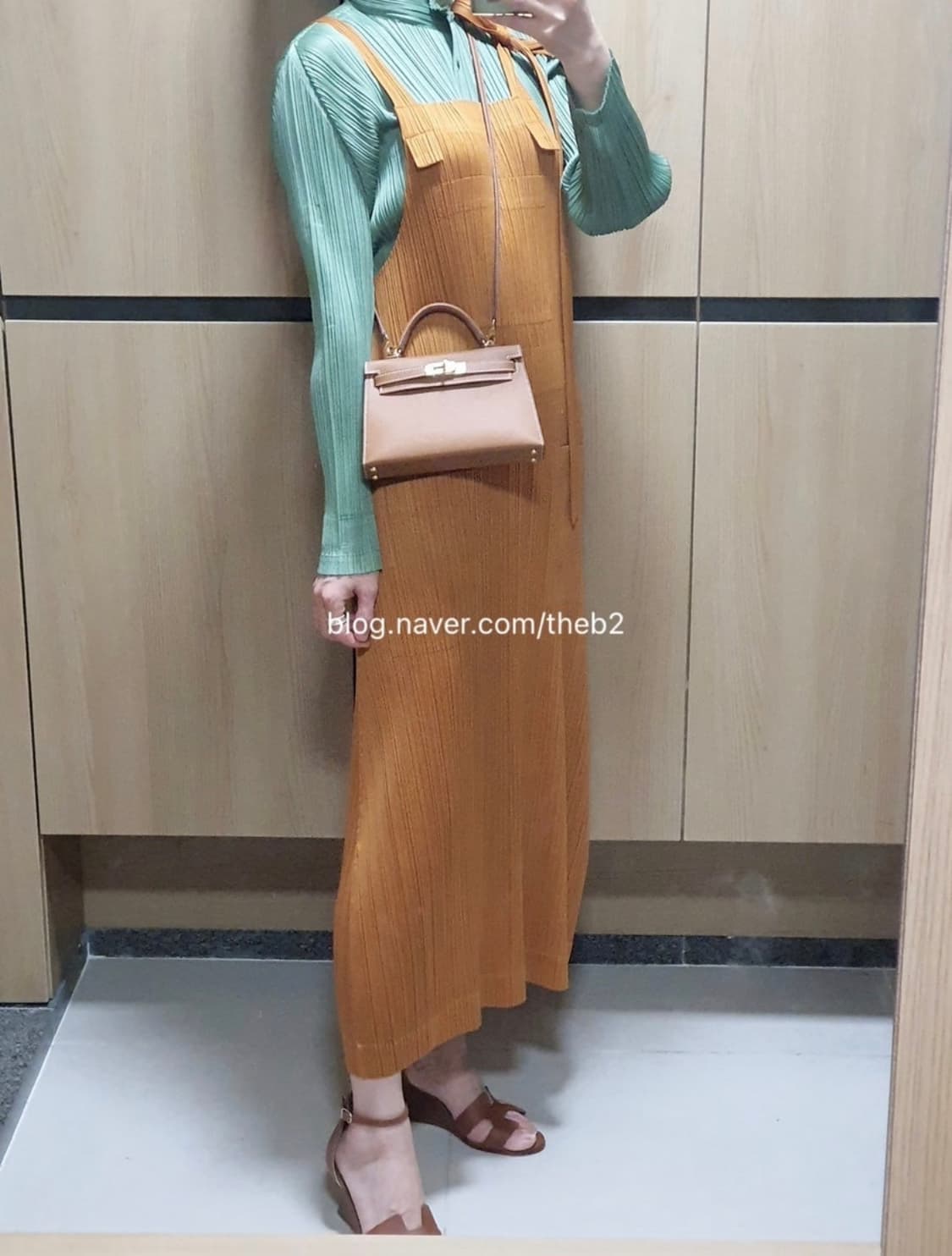 플리츠플리즈 멜빵원피스 상품이미지6