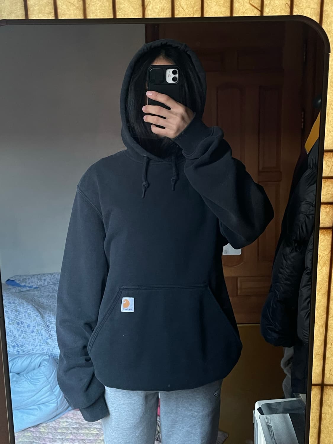 칼하트 후드티 차콜 상품이미지1