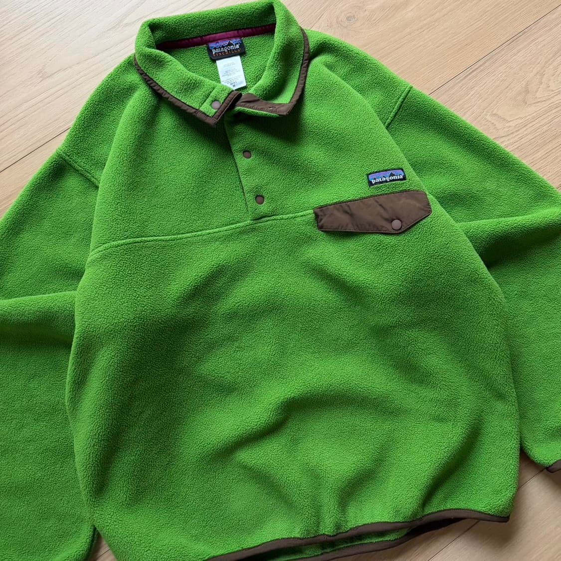 10FW 파타고니아 신칠라 스냅-T 그린/브라운 상품이미지3