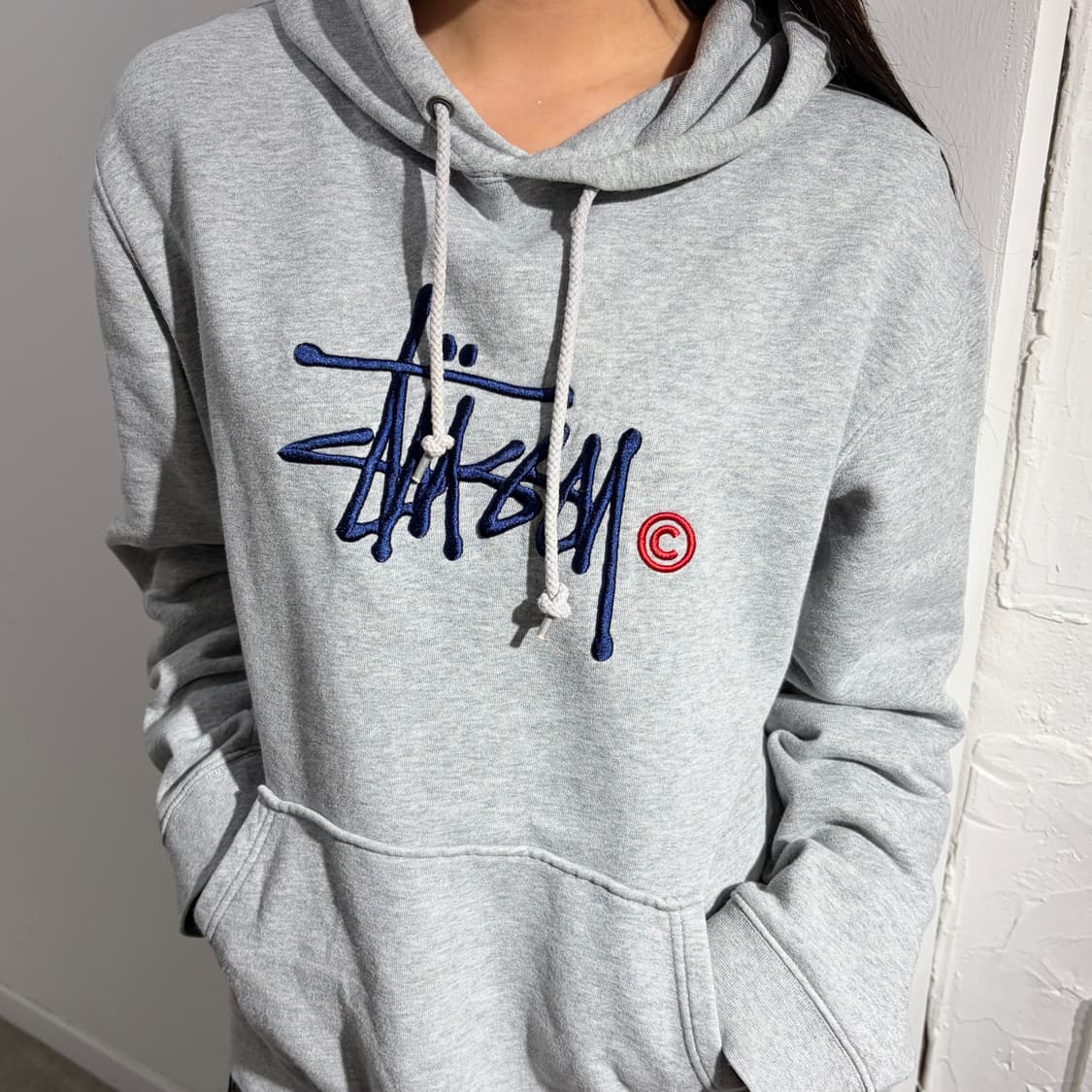 스투시 로고 자수후드티 상품이미지2