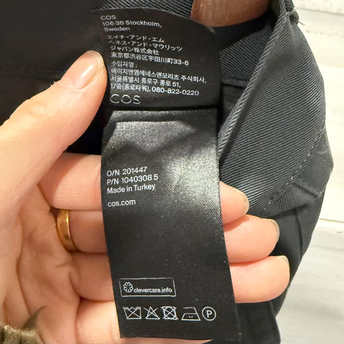 COS 코스 사틴 코튼팬츠 플랩포켓 디테일 레귤러핏 청녹 상품이미지9