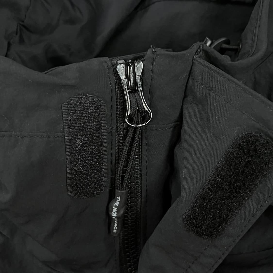 [정품/M] 노스페이스 블랙 후드 바람막이 자켓 b10 상품이미지9