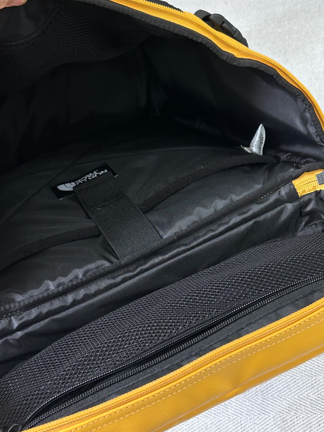 노스페이스 알파 박스 백팩 노트북 가방 (상태최상) 상품이미지9