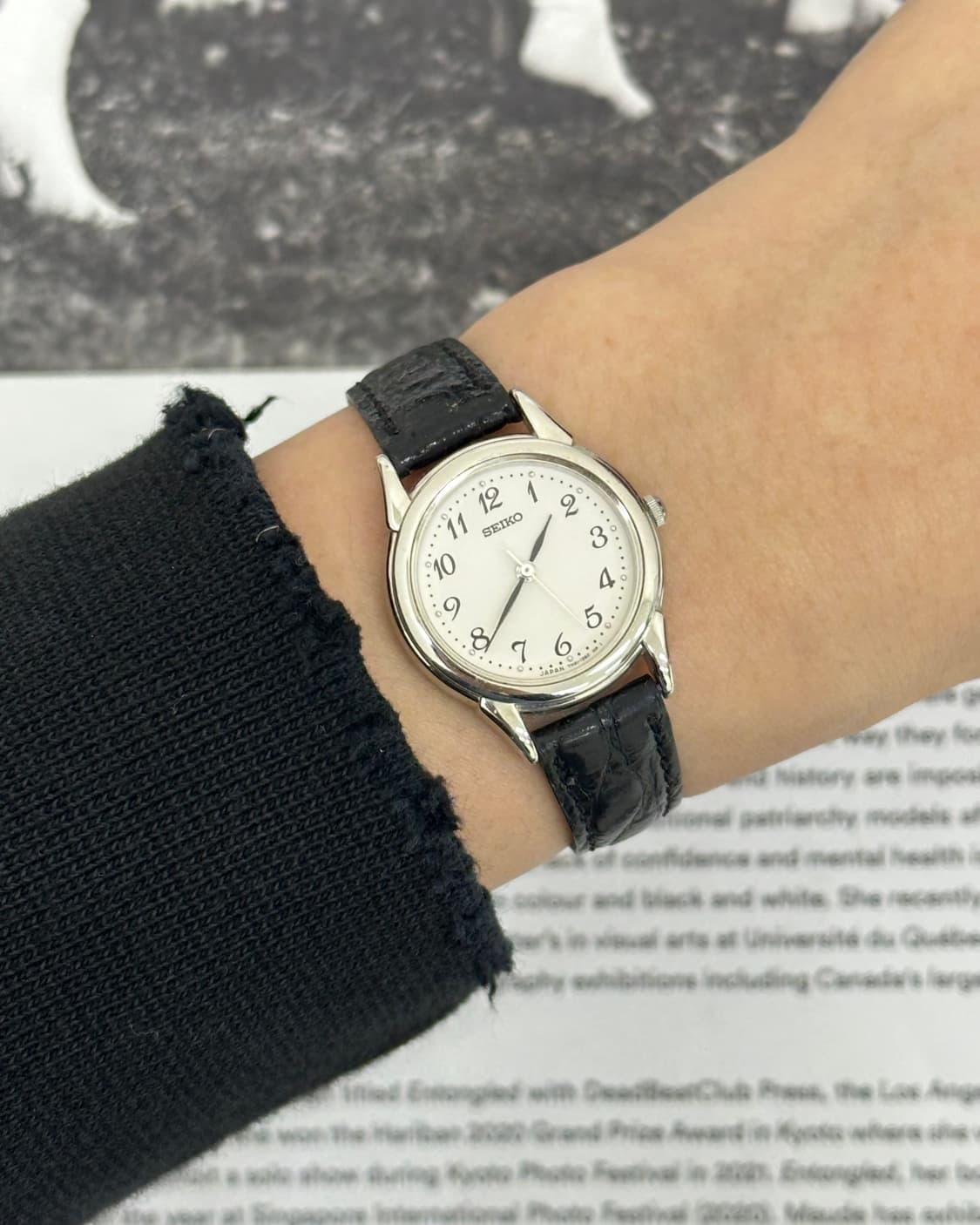 세이코 실버 라운드 쿼츠 시계 상품이미지10