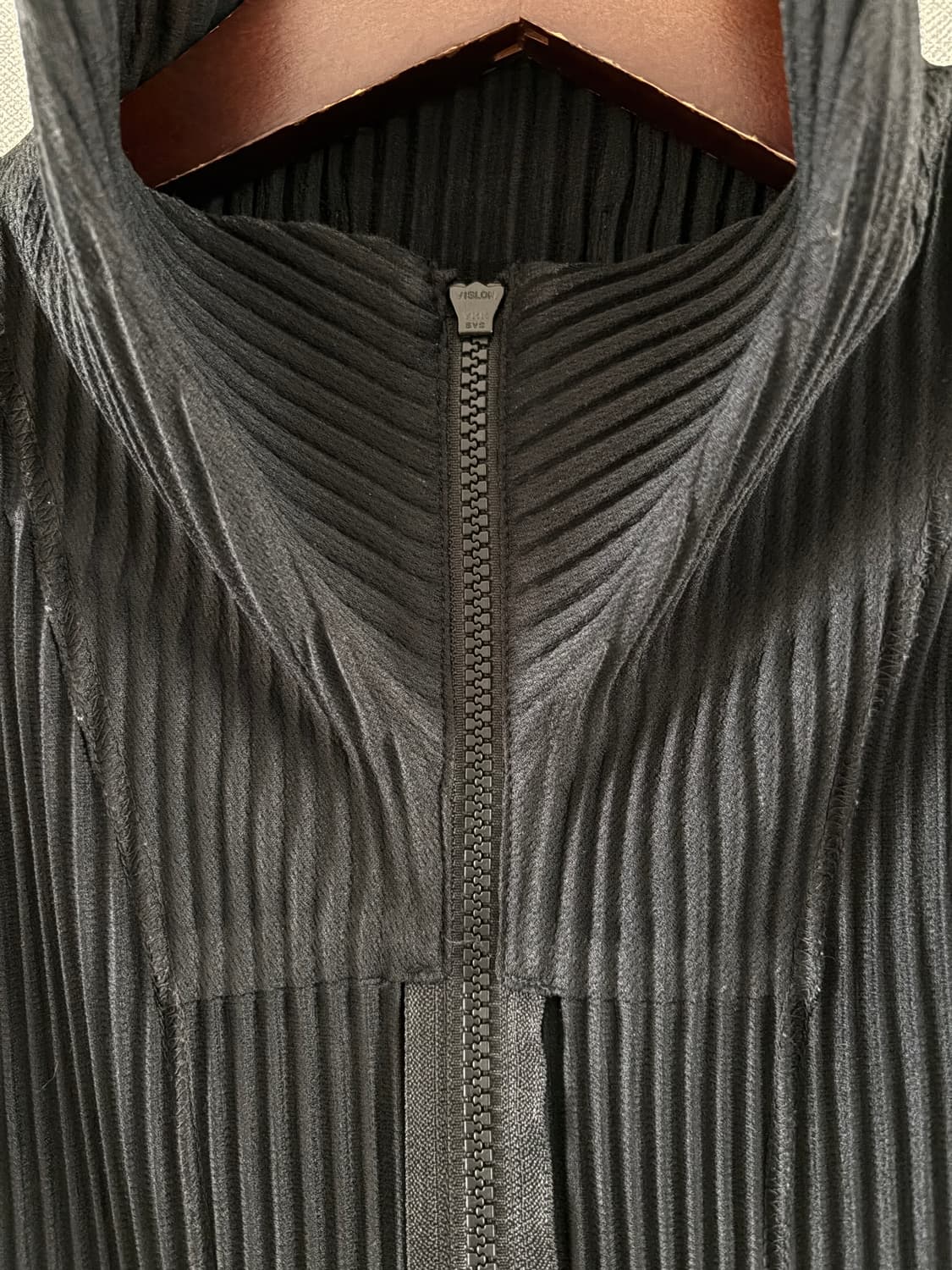 HOMME PLISSÉ ISSEY MIYAKE 상품이미지1