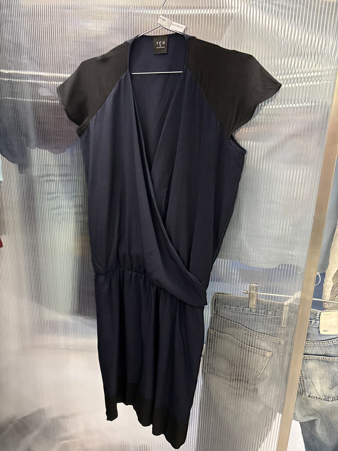 브이넥 랩 드레스 상품이미지1