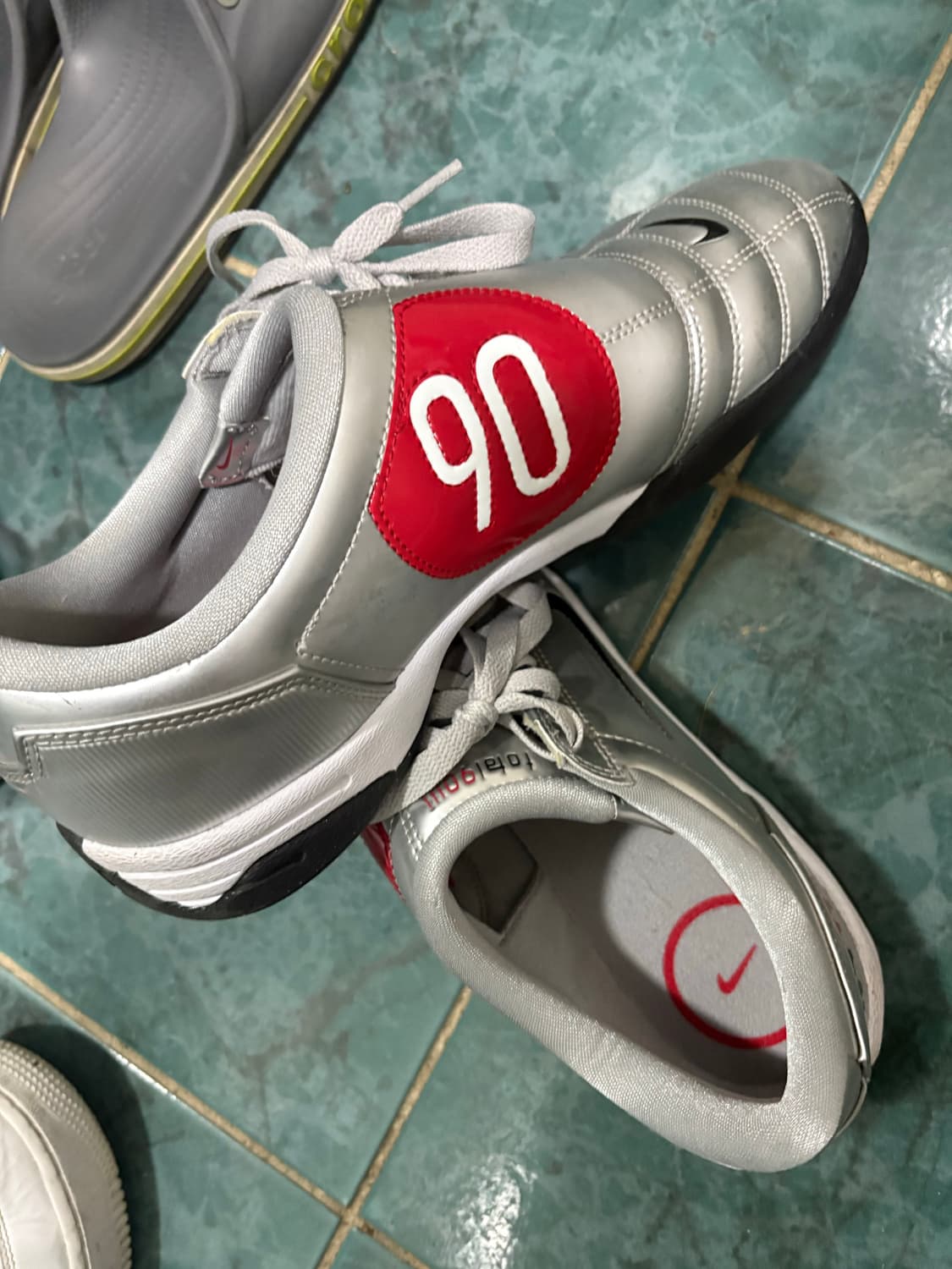 (쿨거시 배송비X)나이키 토탈 90 3 SP 메탈릭 실버 앤 블랙 275 상품이미지2