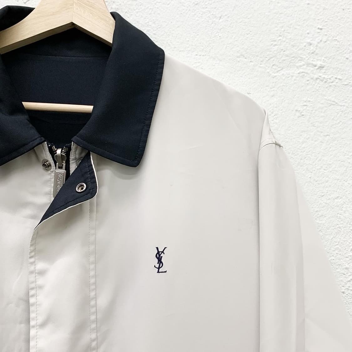 입생로랑 화이트&블랙 리버시블 사파리 자켓 상품이미지5