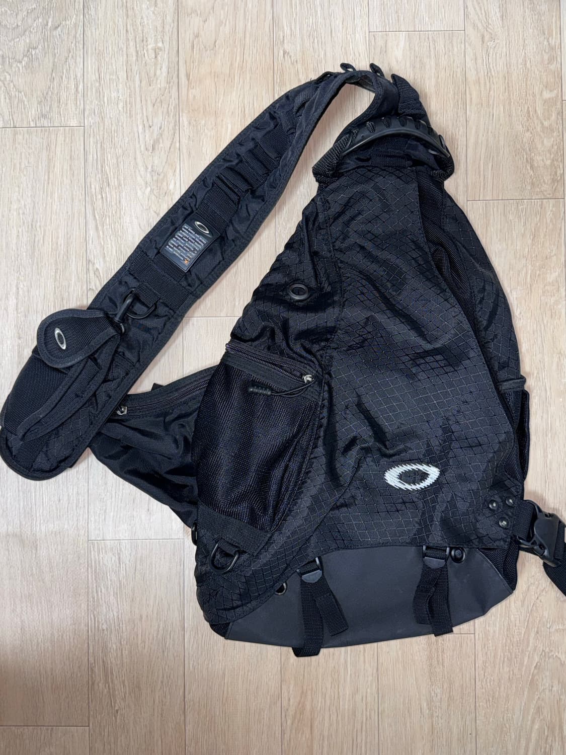 오클리 00s 슬링백  상품이미지1