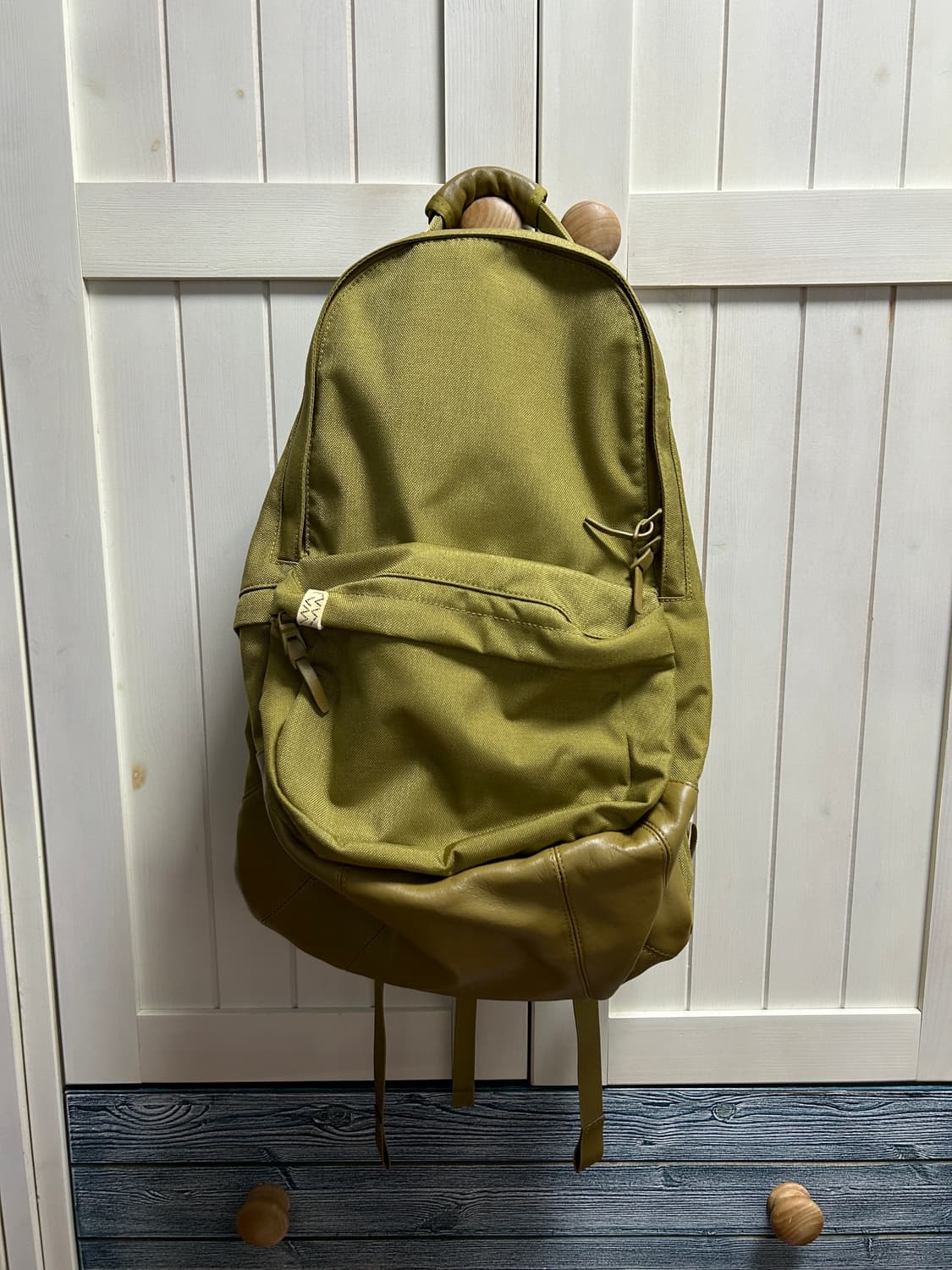 비즈빔 코듀라 백팩 가방 22L 카키 컬러 상품이미지3