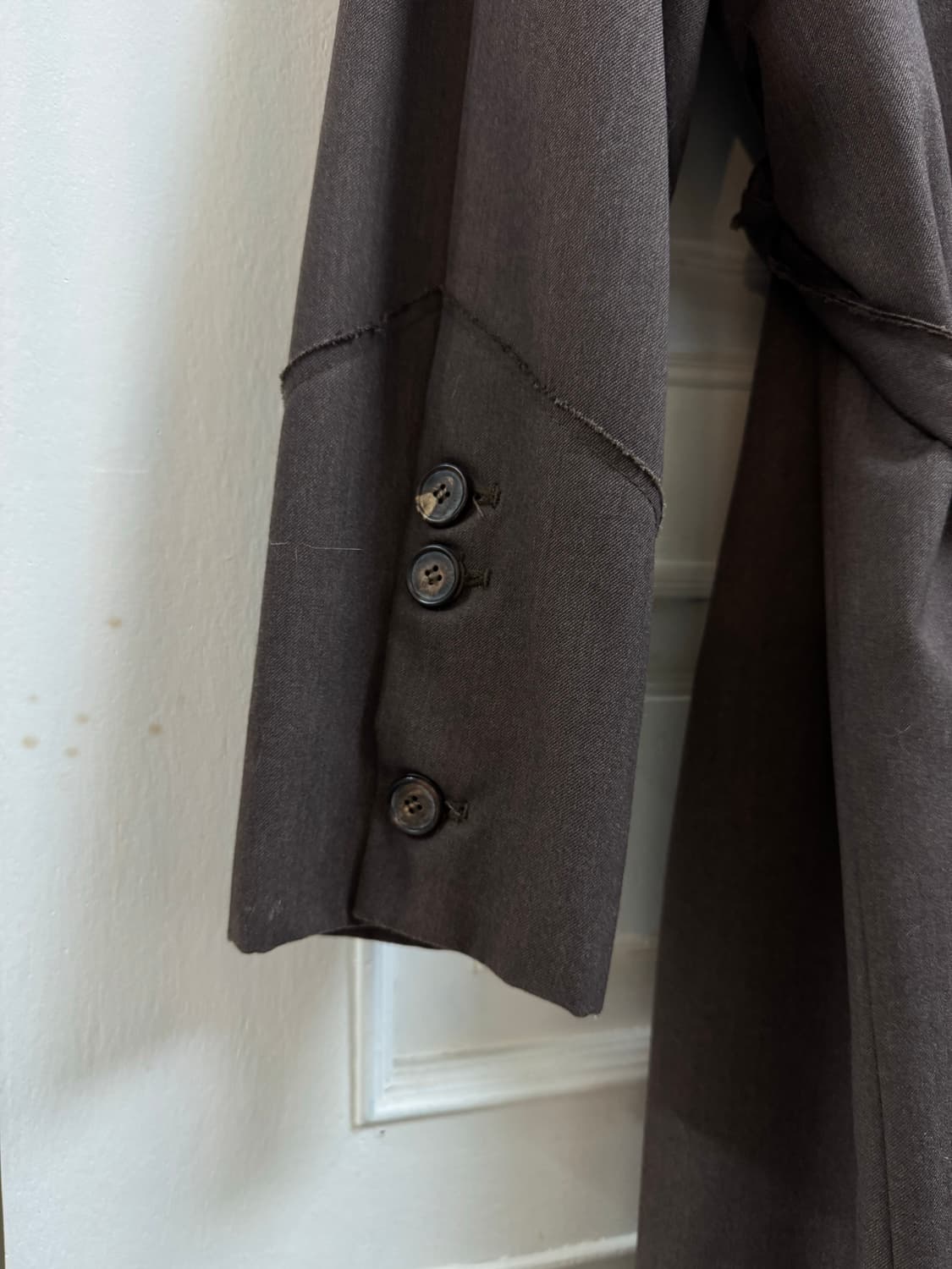 마뗑킴 Matin Kim 브라운 롱 트렌치 코트 상품이미지4