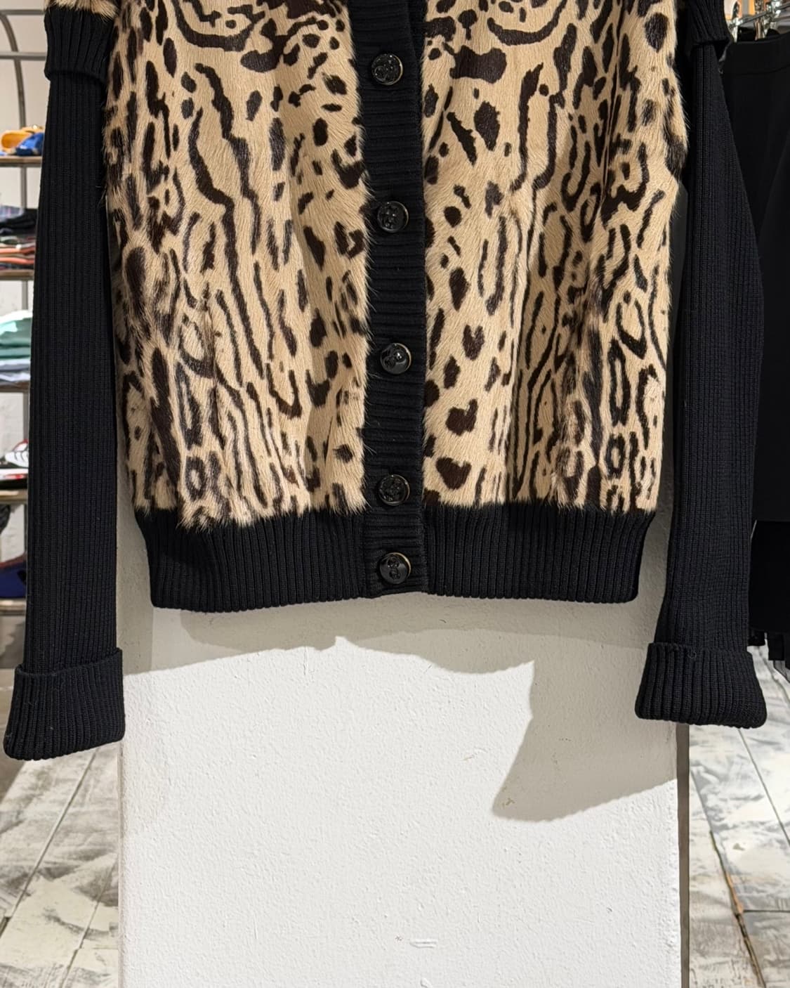에스카다 브라운 블랙 레오파드 퍼 니트 가디건 상품이미지5