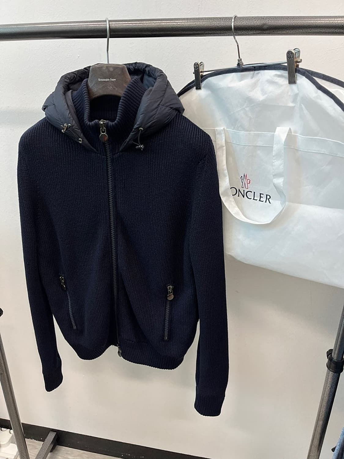 [정품특가] 몽클레어 니트 패딩 가디건 블랙 100 상품이미지2