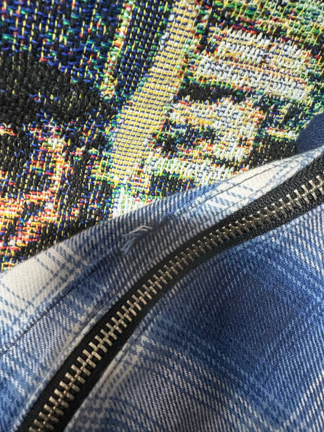 [44] 솔로이스트 오버사이즈 백지퍼 본디지 옴브레 셔츠 블루 상품이미지4