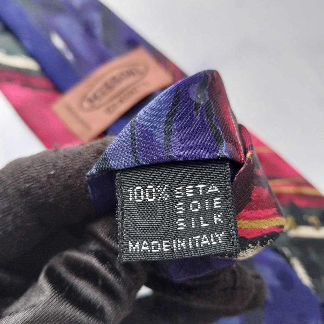 미쏘니 실크 멀티 컬러 아트 패턴 넥타이 9.2cm A+등급 K1799
 상품이미지10