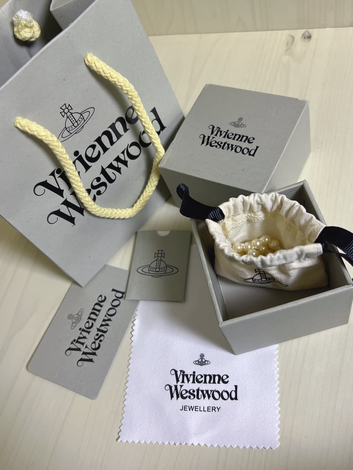 비비안웨스트우드 미니 바스 릴리프 진주 목걸이 상품이미지6