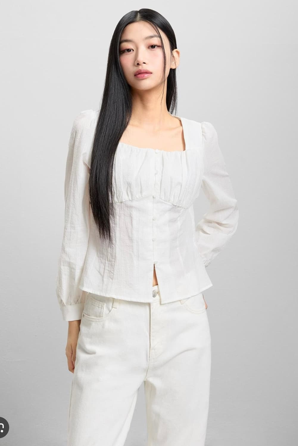 MIXXO(미쏘) 라운드넥 페플럼 블라우스 상품이미지1