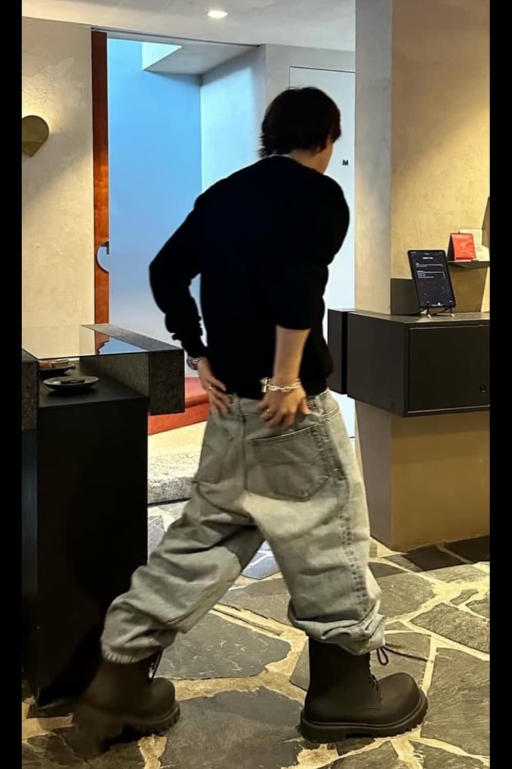 발렌시아가 데님 배기 팬츠 라이트블루 xs 상품이미지3