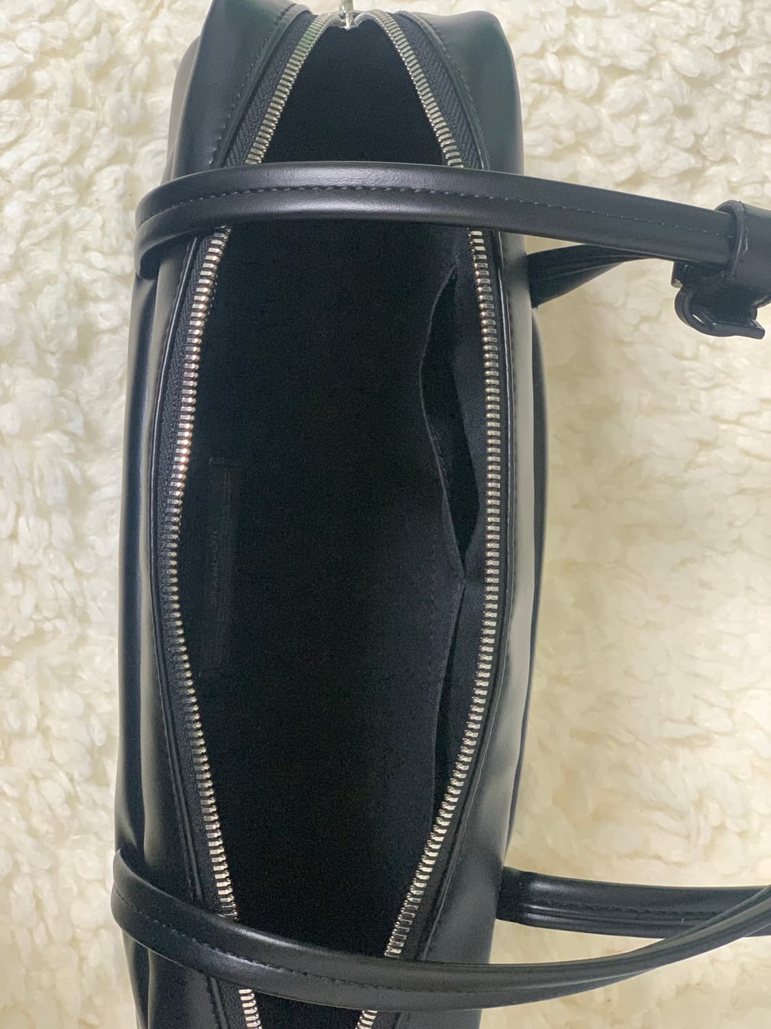 스탠드오일 모어 바게트백 블랙 상품이미지8