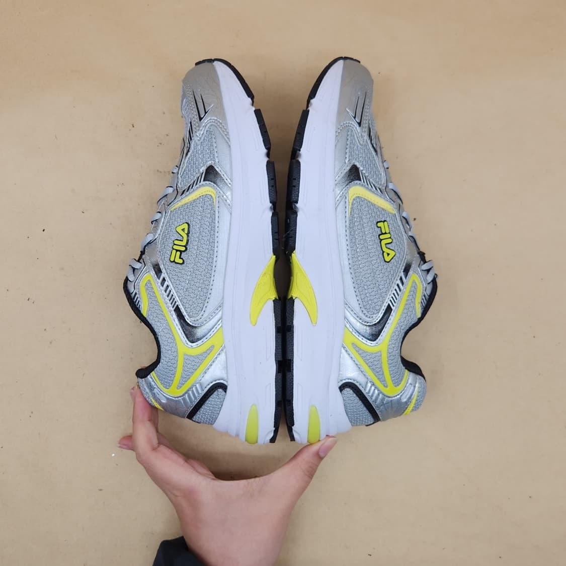 휠라 스피드라이드21 여성운동화240 상품이미지5