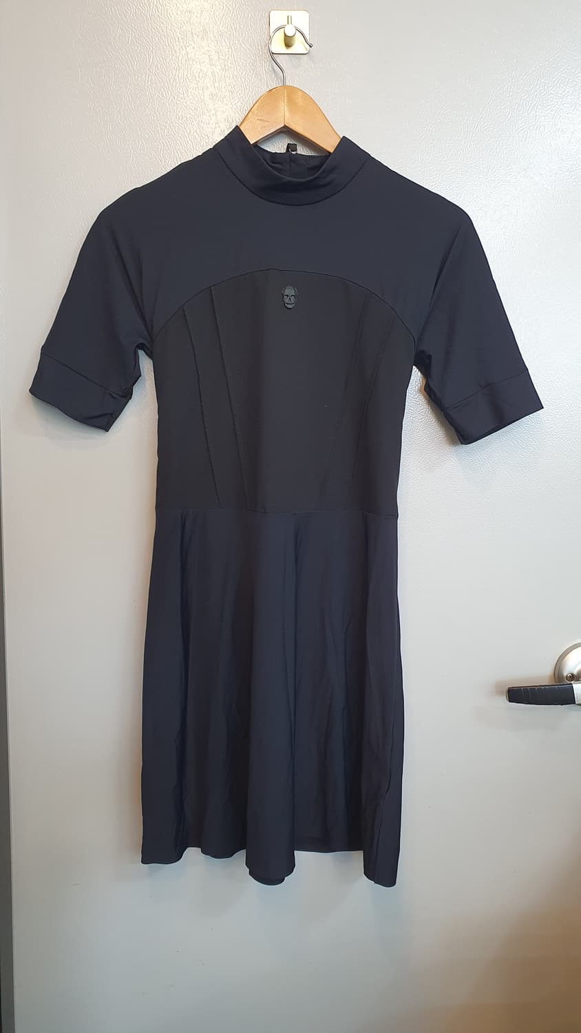 여성  골프 어메이징크리 블랙냉감반팔원피스 m사이즈 상품이미지1