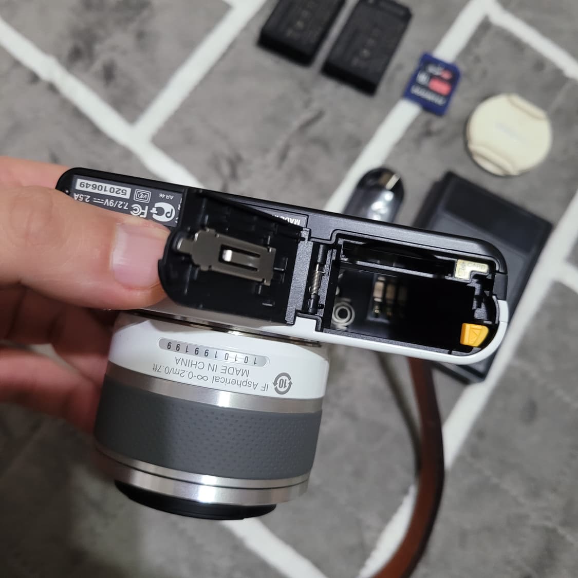 니콘 J1 미러리스 카메라 상품이미지5