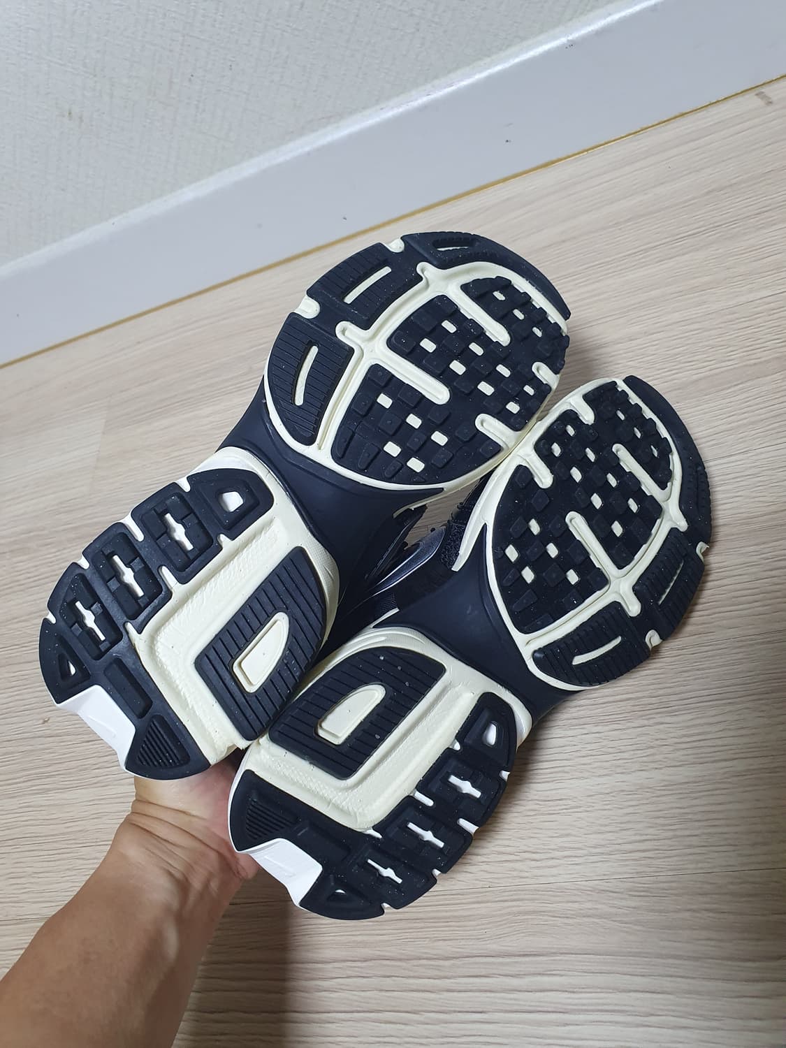 나이키 v2k 런 운동화 240 상품이미지6