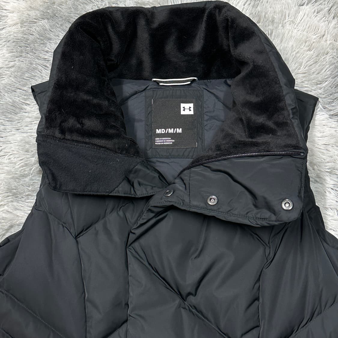 언더아머 스톰핏 다운 패딩조끼 상품이미지2