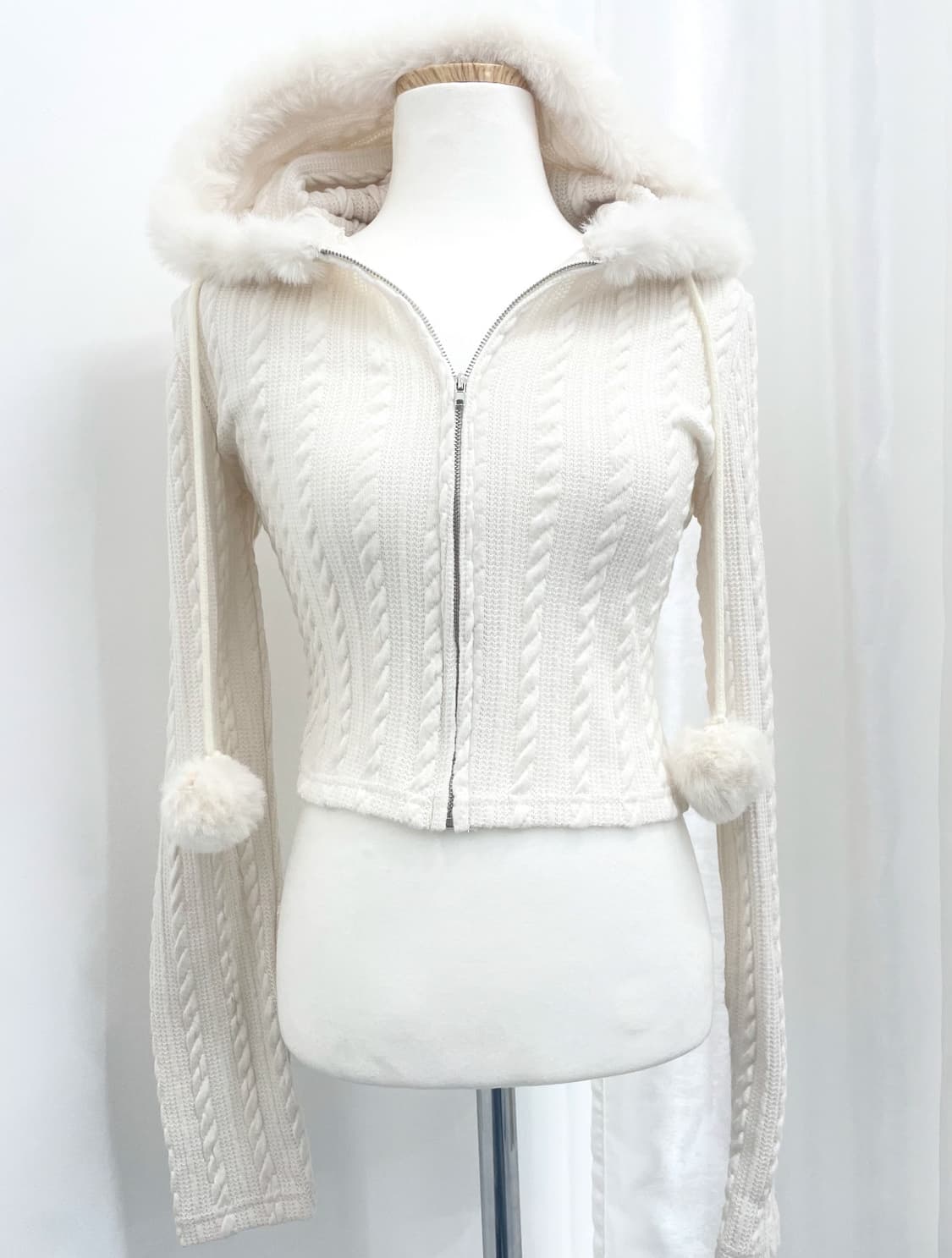 쌩 화이트 폼폼 후드 집업 상품이미지1