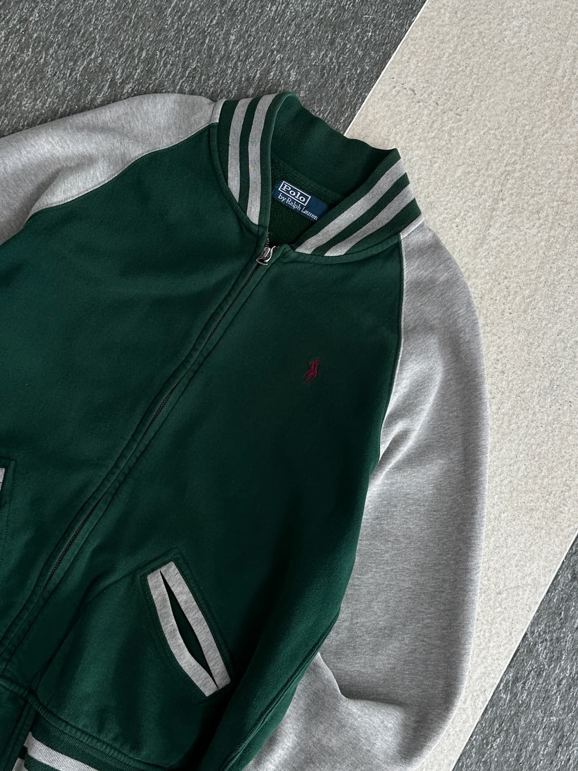 폴로 랄프로렌 그레이/딥그린 스웻 바시티 집업  상품이미지2